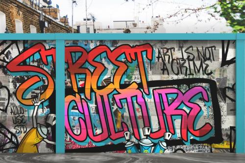 Deeezy - Shocking Graffity Font Deeezy - Shocking Graffity Font