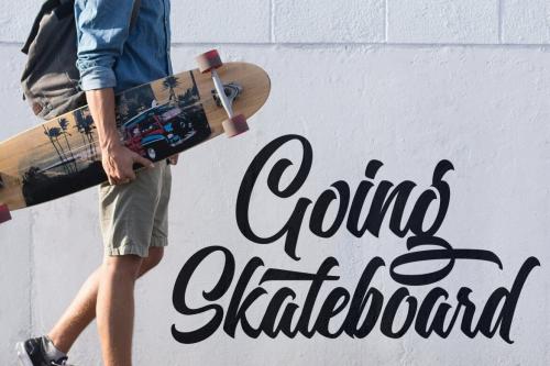 Deeezy - Heinyta - Modern Script Font Deeezy - Heinyta - Modern Script Font