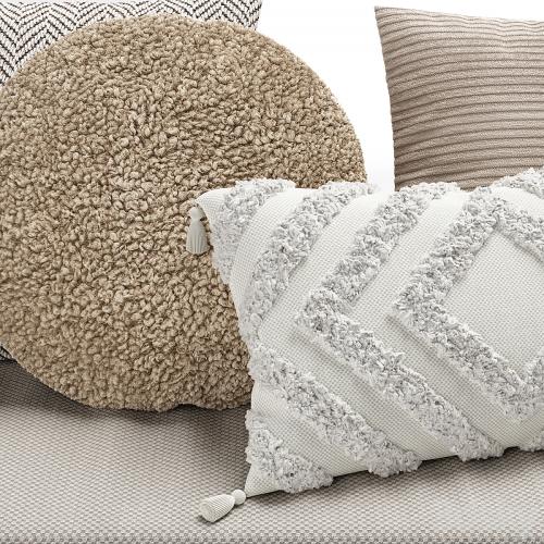 Set of decorative pillows