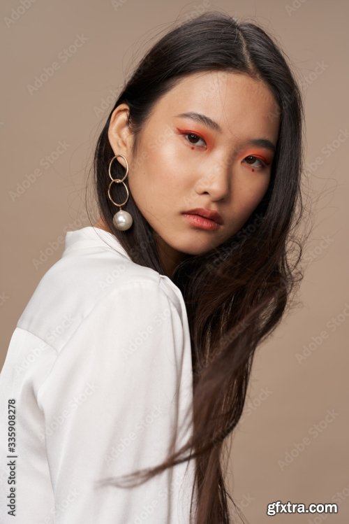 Pretty Woman Of Asian Appearance 6xJPEG