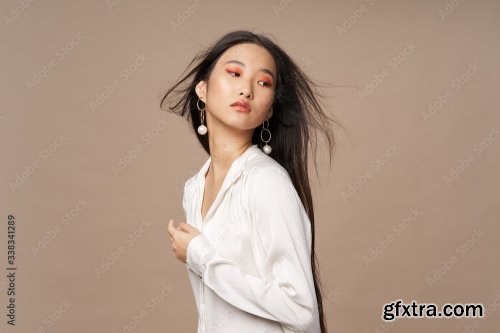 Pretty Woman Of Asian Appearance 6xJPEG