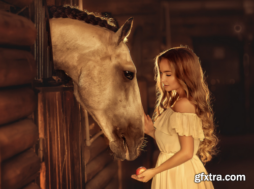 E Mikhailova - In the Studio with Natural Light and All about the Eyes