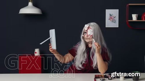 Domestika - 3D Prosthetic Makeup: Realism in Fantasy