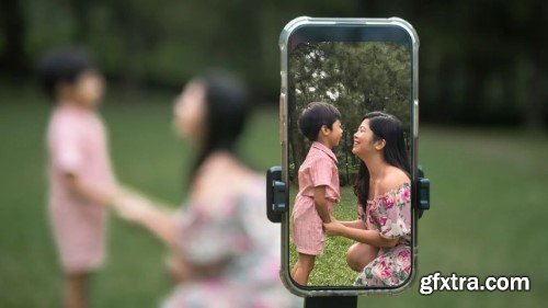 Skillshare - iPhone Photography: Capture Natural and Adorable Family Photos