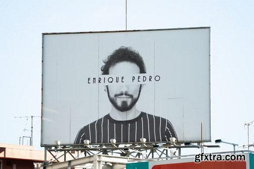 CreativeMarket - Phoenix Display Font