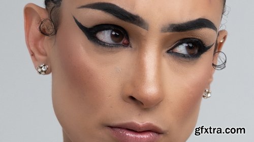 Trueref - Demo Poses: Brianne