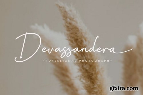 CreativeMarket - Claustina Signature Font