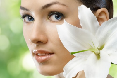 Beautiful Female Face With Flowers 25xJPG
