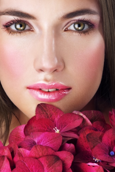 Beautiful Female Face With Flowers 25xJPG