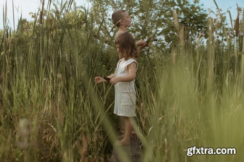 Meridian - Slate & Ivory - Decades Presets