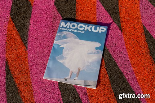 Gumroad - Thomas Neveu - Magazine Mockup #02