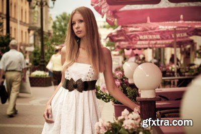Girl on a City Streets Background 25xJPG Girl on a City Streets Background 25xJPG