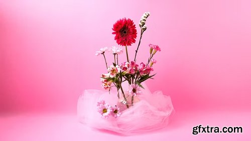 Domestika - Creative Floral Design Specialization