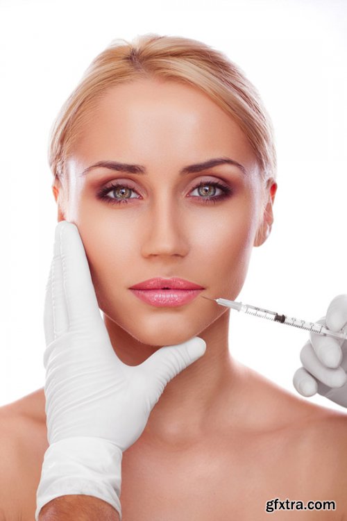 Woman Get a Botox Injection 25xJPG