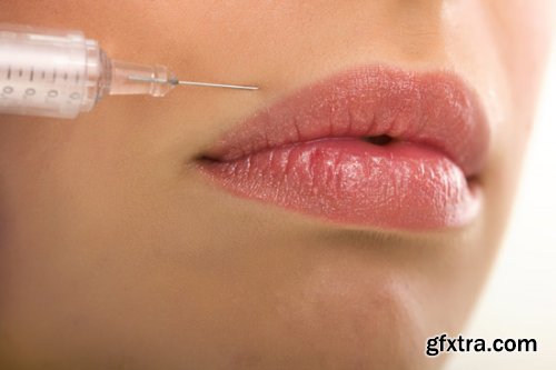 Woman Get a Botox Injection 25xJPG