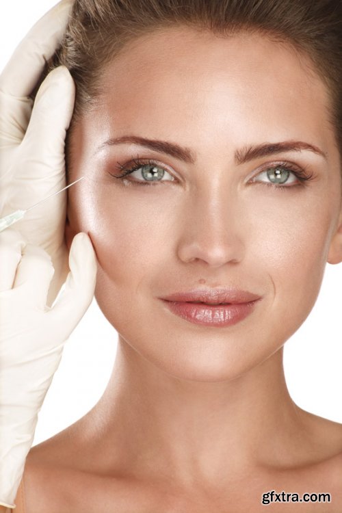 Woman Get a Botox Injection 25xJPG