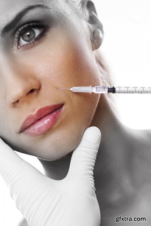 Woman Get a Botox Injection 25xJPG