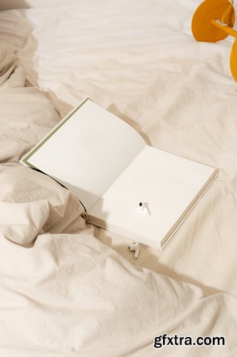 Bendito Mockup Collections Bendito Mockup Collections