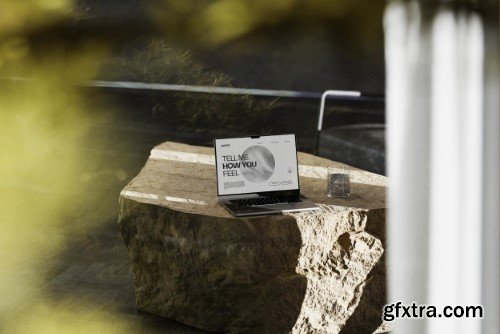 Creavora Mockup Collections