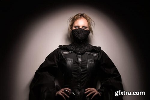 Lindsay Adler Photography - Creative Studio Lighting Series